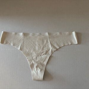 Lululemon‎ InvisiWear Mid-Rise Thong - Size S - In bag.